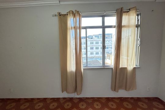 Sala de apartamento para alugar com 1 quarto, 56m² em Pilares, Rio de Janeiro