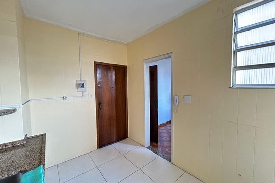 Cozinha de apartamento para alugar com 1 quarto, 56m² em Pilares, Rio de Janeiro