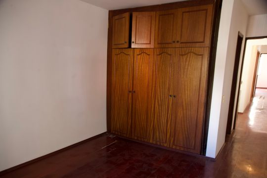 Quarto 1 de casa para alugar com 3 quartos, 180m² em Santo Amaro, São Paulo