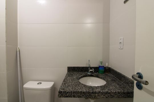 Banheiro de apartamento à venda com 1 quarto, 32m² em Cidade Patriarca, São Paulo