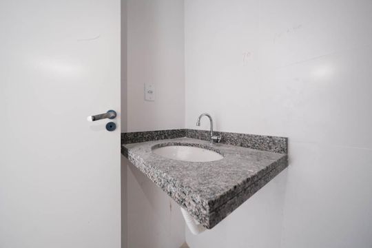 Banheiro de apartamento à venda com 2 quartos, 41m² em Cidade Patriarca, São Paulo