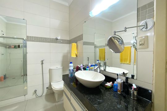 Banheiro de casa para alugar com 3 quartos, 360m² em Santa Ines, Belo Horizonte