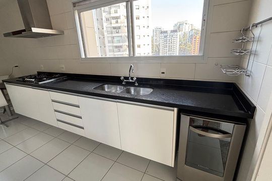 Apartamento para alugar com 3 quartos, 200m² em Vila Andrade, São Paulo