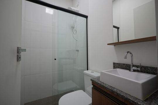 Banheiro de kitnet/studio para alugar com 1 quarto, 18m² em Vila Mariana, São Paulo