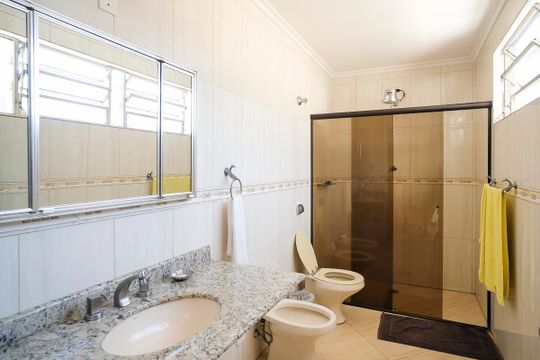 Banheiro da suíte de casa para alugar com 3 quartos, 236m² em Barcelona, São Caetano do Sul