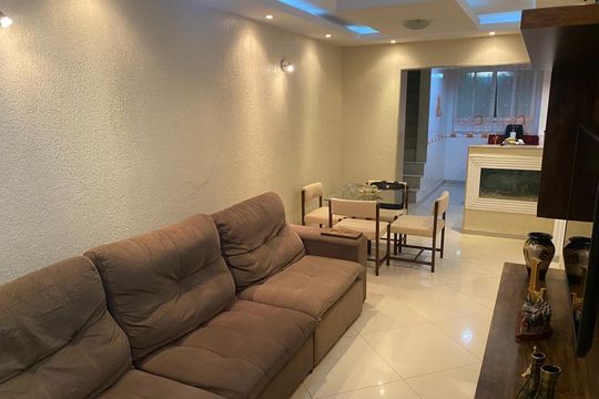 Casa para alugar com 3 quartos, 330m² em Piedade, Rio de Janeiro