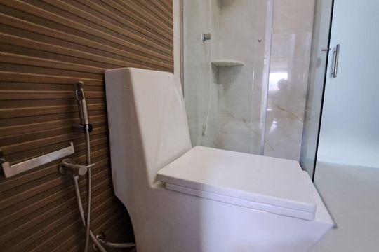 Banheiro de casa à venda com 4 quartos, 197m² em Santa Amelia, Belo Horizonte