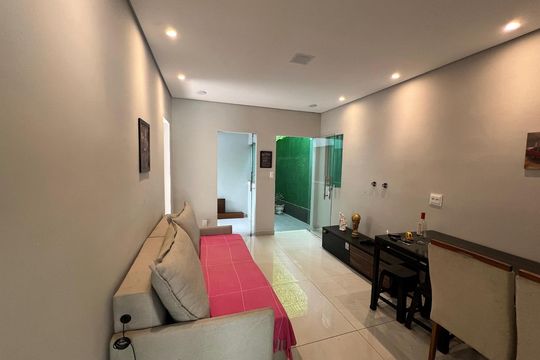 Casa à venda com 3 quartos, 210m² em Jardim Riacho das Pedras, Contagem