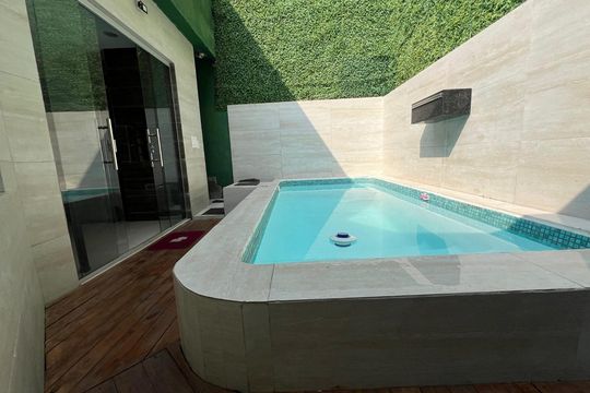 Área externa de casa à venda com 3 quartos, 210m² em Jardim Riacho das Pedras, Contagem