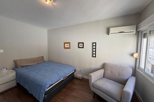 Quarto de casa à venda com 4 quartos, 291m² em Chácara das Pedras, Porto Alegre