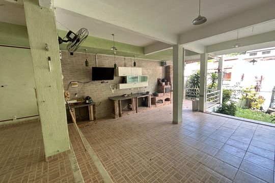 Espaço Gourmet de casa à venda com 4 quartos, 390m² em Vila Valqueire, Rio de Janeiro