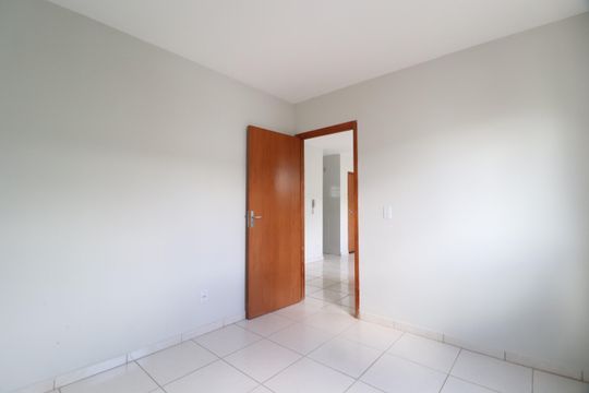 Quarto 1 de apartamento para alugar com 2 quartos, 65m² em Shopping Park, Uberlândia
