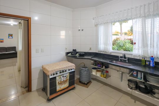 Cozinha de casa de condomínio para alugar com 3 quartos, 1000m² em Terras de Itaici, Indaiatuba