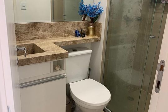 Banheiro de apartamento à venda com 2 quartos, 51m² em Vila Andrade, São Paulo
