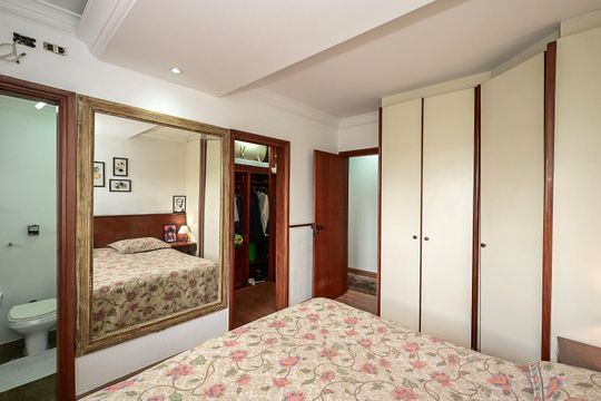 Suíte 1 de apartamento à venda com 4 quartos, 170m² em Vila Morse, São Paulo