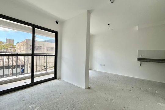 Sala/Quarto de apartamento à venda com 1 quarto, 40m² em Vila Santa Catarina, São Paulo