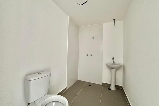 Banheiro de apartamento à venda com 1 quarto, 40m² em Vila Santa Catarina, São Paulo