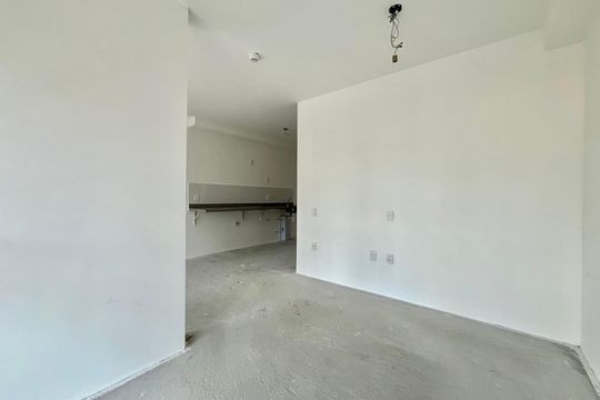 Sala/Quarto de apartamento à venda com 1 quarto, 40m² em Vila Santa Catarina, São Paulo