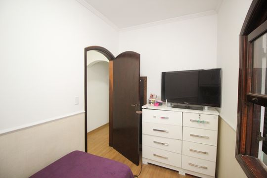 Quarto 2 de casa à venda com 3 quartos, 159m² em Jardim Las Vegas, Santo André