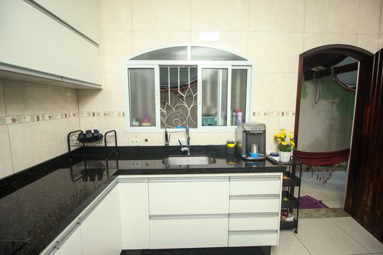 Cozinha de casa à venda com 3 quartos, 159m² em Jardim Las Vegas, Santo André