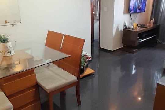 Sala de apartamento à venda com 2 quartos, 60m² em Vila Carmosina, São Paulo
