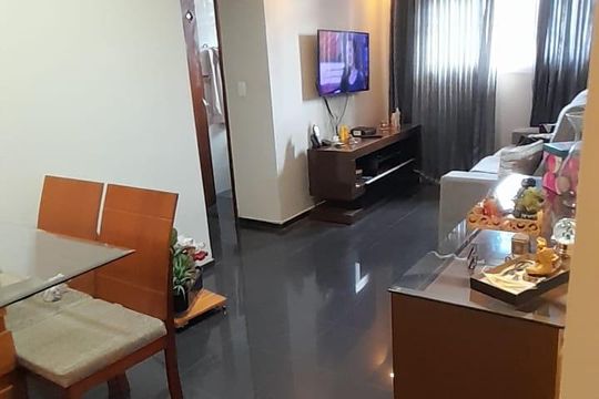 Sala de apartamento à venda com 2 quartos, 60m² em Vila Carmosina, São Paulo