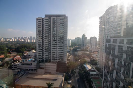 Varanda - Vista de kitnet/studio à venda com 1 quarto, 25m² em Santo Amaro, São Paulo