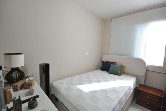 Quarto 1 de apartamento à venda com 2 quartos, 51m² em Vila Irmaos Arnoni, São Paulo