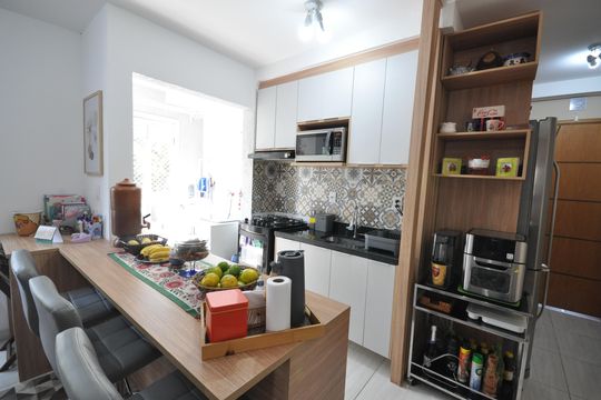 Cozinha de apartamento à venda com 2 quartos, 51m² em Vila Irmaos Arnoni, São Paulo
