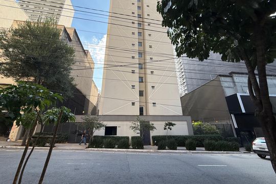 Fachada de kitnet/studio para alugar com 1 quarto, 30m² em República, São Paulo