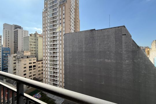 vista sala de kitnet/studio para alugar com 1 quarto, 30m² em República, São Paulo