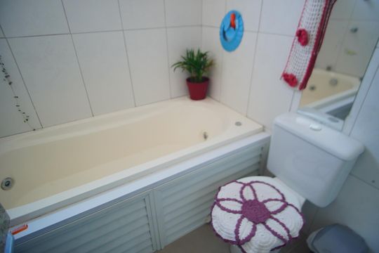Banheiro Corredor de apartamento à venda com 3 quartos, 78m² em Sarandi, Porto Alegre