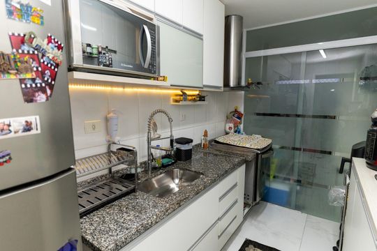 Cozinha de apartamento à venda com 2 quartos, 74m² em Jaguaribe, Osasco