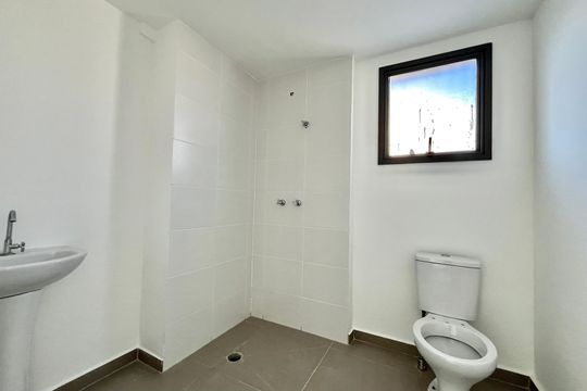 Banheiro de apartamento à venda com 1 quarto, 40m² em Vila Santa Catarina, São Paulo