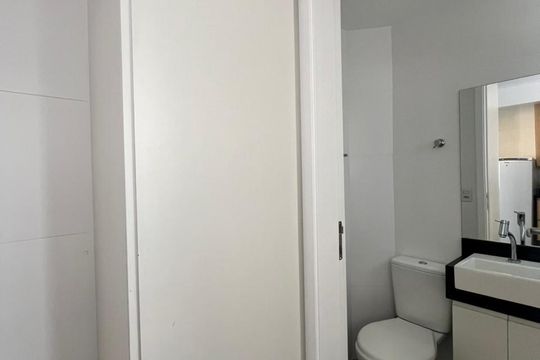 Banheiro de apartamento para alugar com 2 quartos, 95m² em Vila Madalena, São Paulo