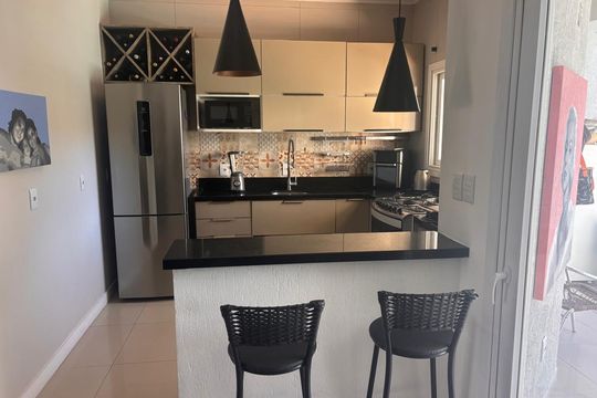 Cozinha de casa para alugar com 3 quartos, 155m² em Chapéu Do Sol, Porto Alegre