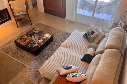 Casa para alugar com 3 quartos, 155m² em Chapéu Do Sol, Porto Alegre