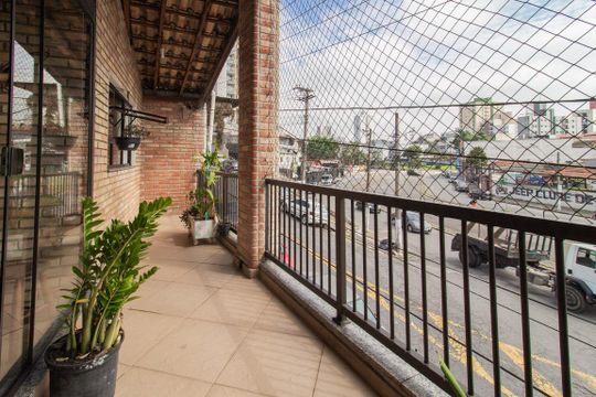 Sacada de casa para alugar com 3 quartos, 1000m² em Jardim Pilar, Mauá