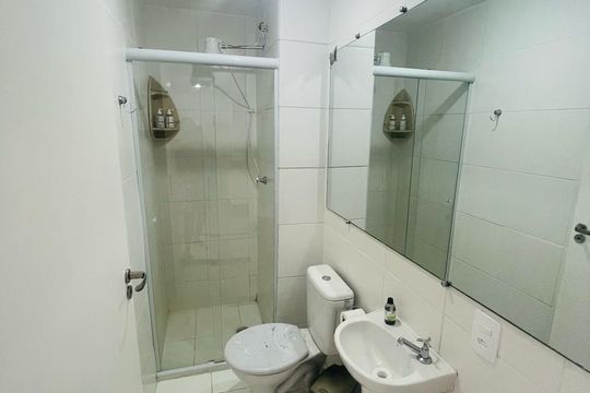 Banheiro de apartamento à venda com 2 quartos, 35m² em Jardim Promissao, São Paulo