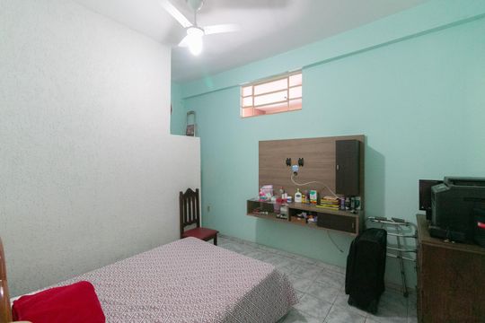 Casa para alugar com 5 quartos, 300m² em Minas Caixa, Belo Horizonte