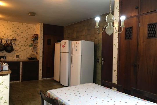 Cozinha de casa para alugar com 5 quartos, 235m² em Jardim Monte Azul, São Paulo