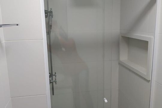 Banheiro de apartamento à venda com 2 quartos, 64m² em Vila Castelo, São Paulo