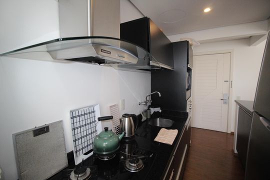 Cozinha de apartamento para alugar com 1 quarto, 60m² em Independência, Porto Alegre