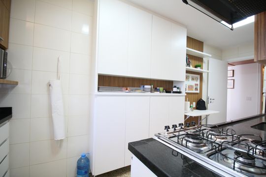 Apartamento à venda com 2 quartos, 143m² em Parque do Morumbi, São Paulo