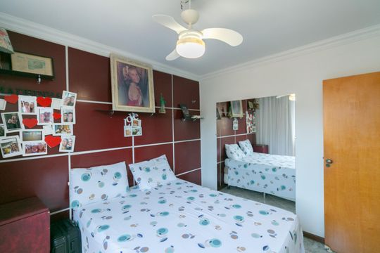Apartamento à venda com 4 quartos, 249m² em Santa Amelia, Belo Horizonte