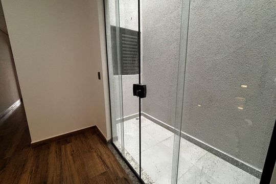 Corredor de casa à venda com 3 quartos, 160m² em Cidade Patriarca, São Paulo