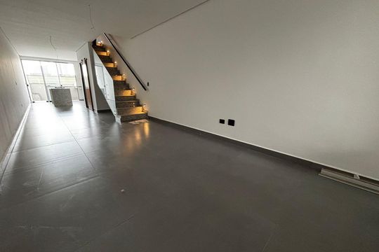 Sala de casa à venda com 3 quartos, 160m² em Cidade Patriarca, São Paulo