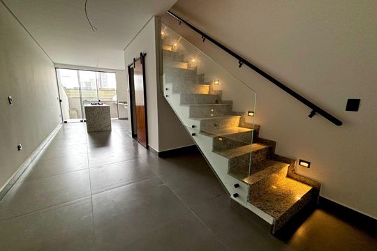 Sala de casa à venda com 3 quartos, 160m² em Cidade Patriarca, São Paulo