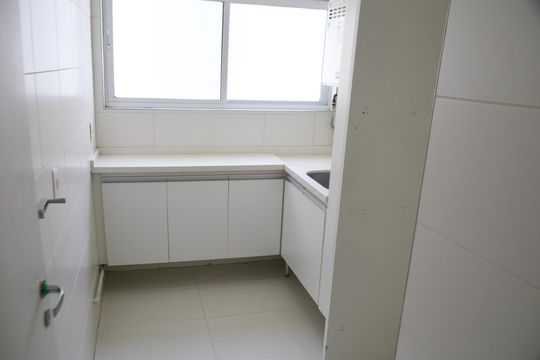 Área de serviço de apartamento à venda com 3 quartos, 134m² em Cidade Monções, São Paulo