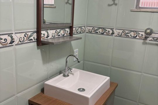 Banheiro de apartamento para alugar com 2 quartos, 80m² em Irajá, Rio de Janeiro